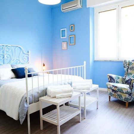 Villa Aurelia - Seafront Apartment With Terrace Quartu Sant'Elena Exterior photo